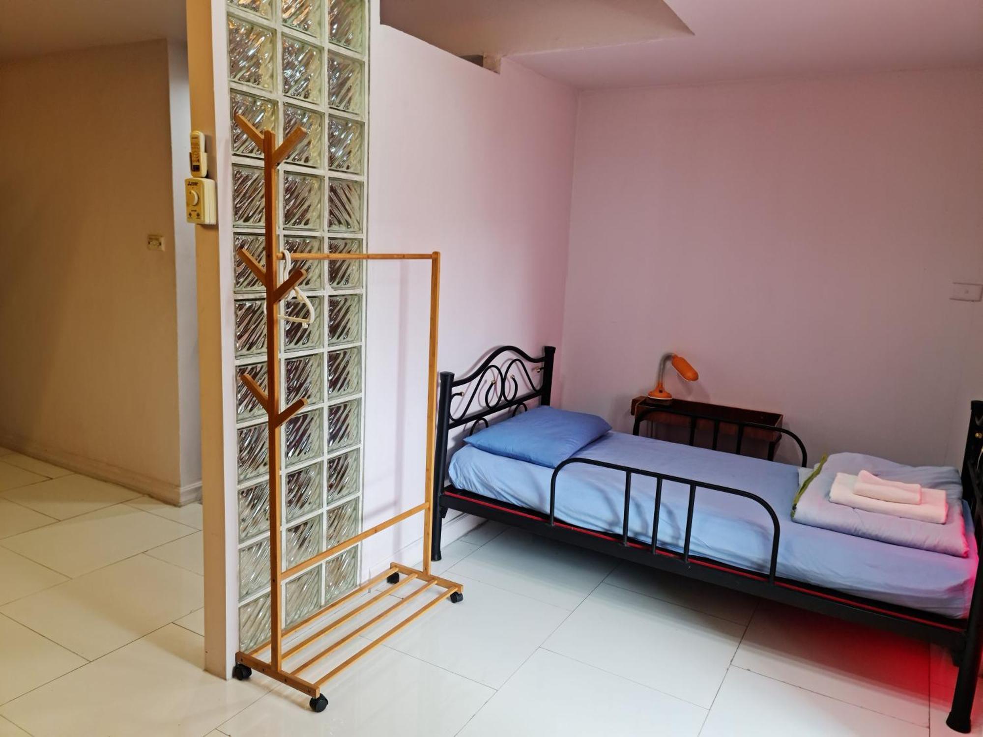 Ddm House Hostel Bangkok Luaran gambar