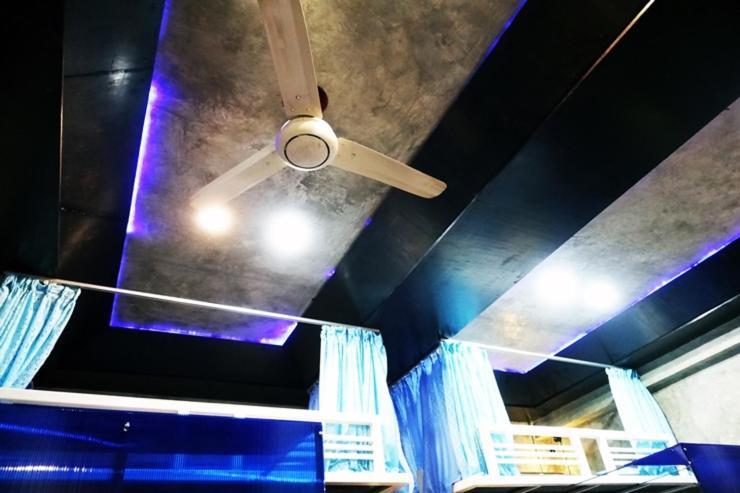 Ddm House Hostel Bangkok Luaran gambar