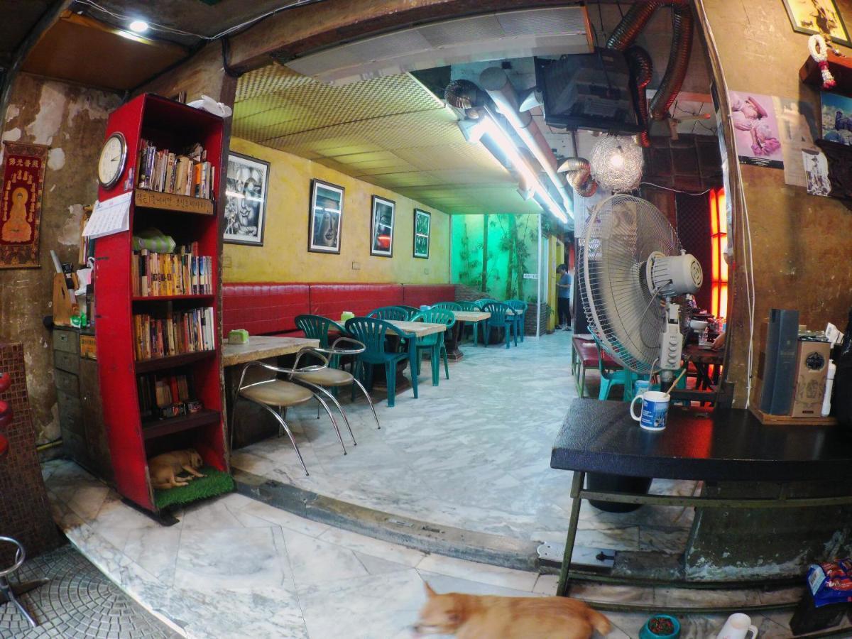 Ddm House Hostel Bangkok Luaran gambar